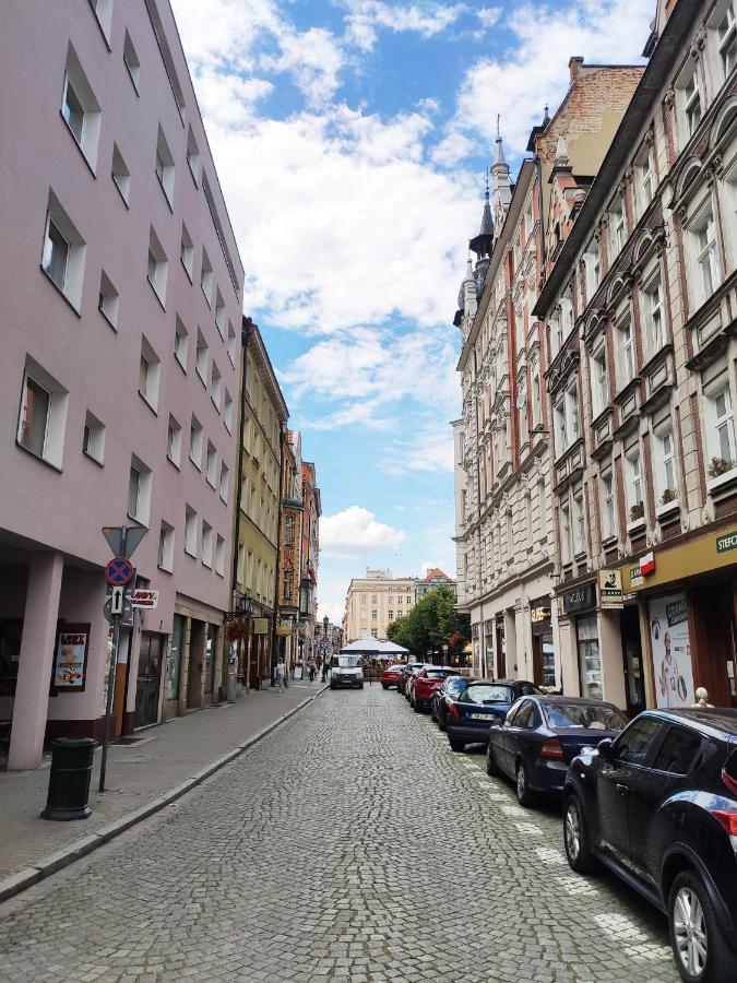 Centrum Apartament Old Town Swidnica  Luaran gambar